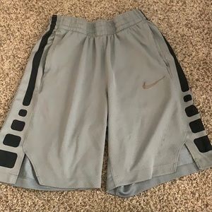 Boys Nike Elite Dri-Fit Shorts, large